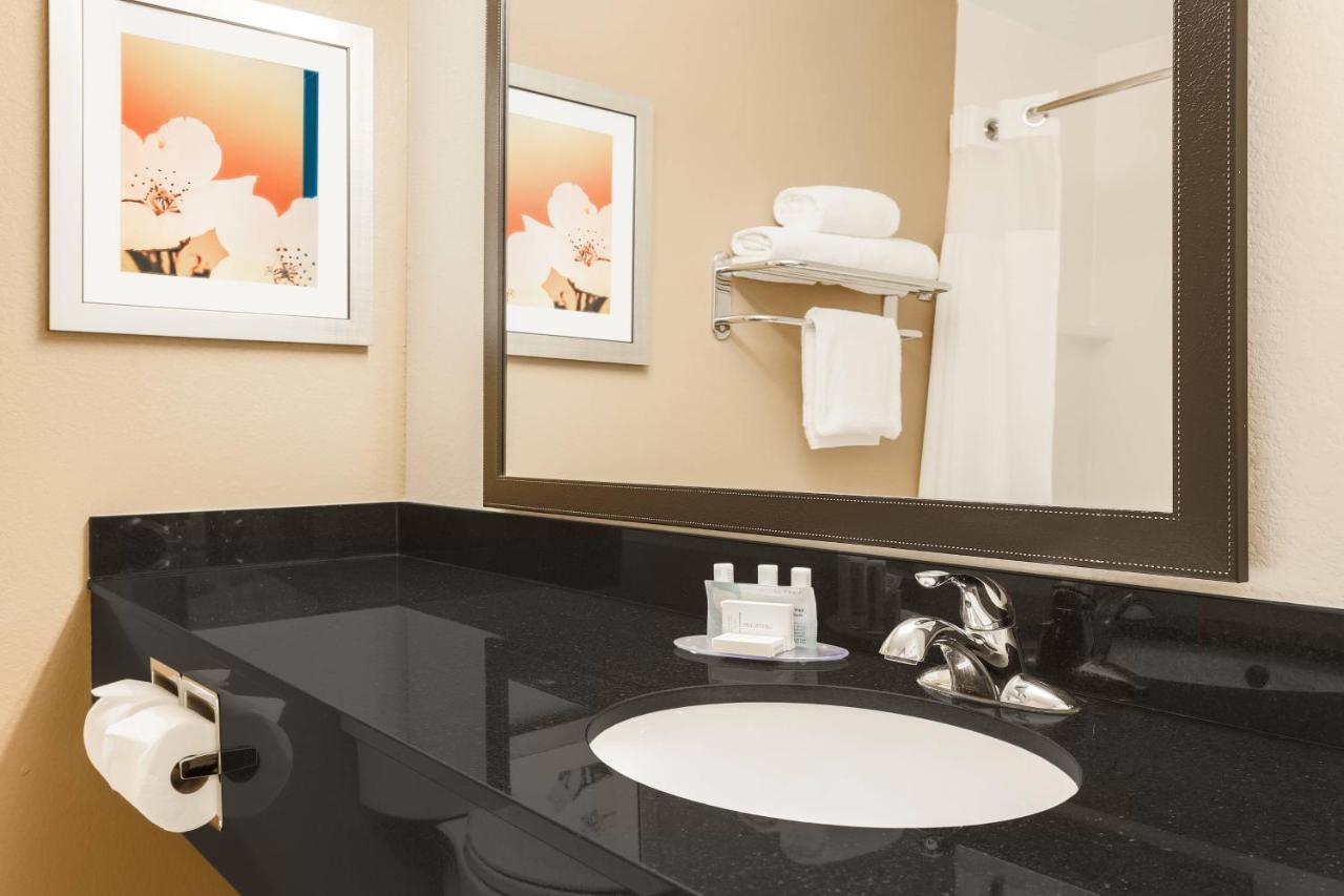 Fairfield Inn & Suites Houston Humble Ngoại thất bức ảnh